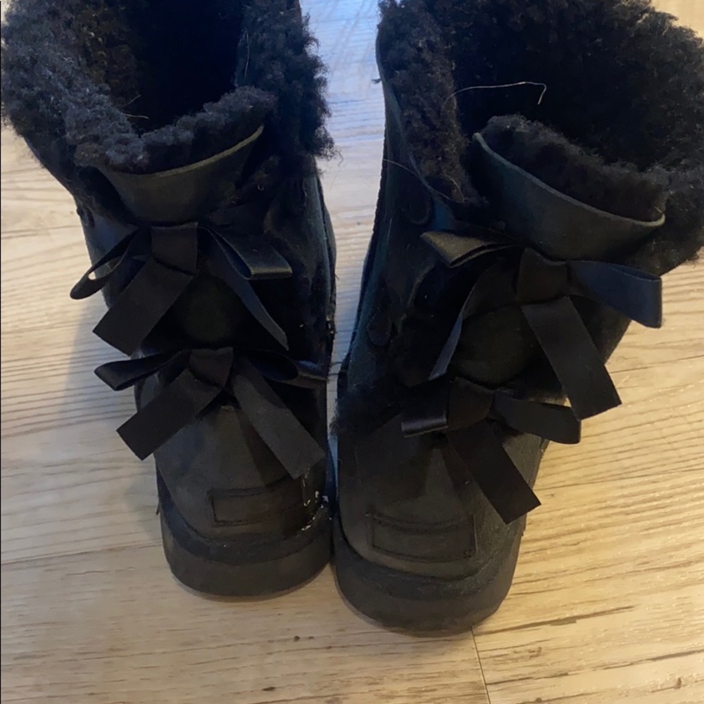Bailey bow uggs